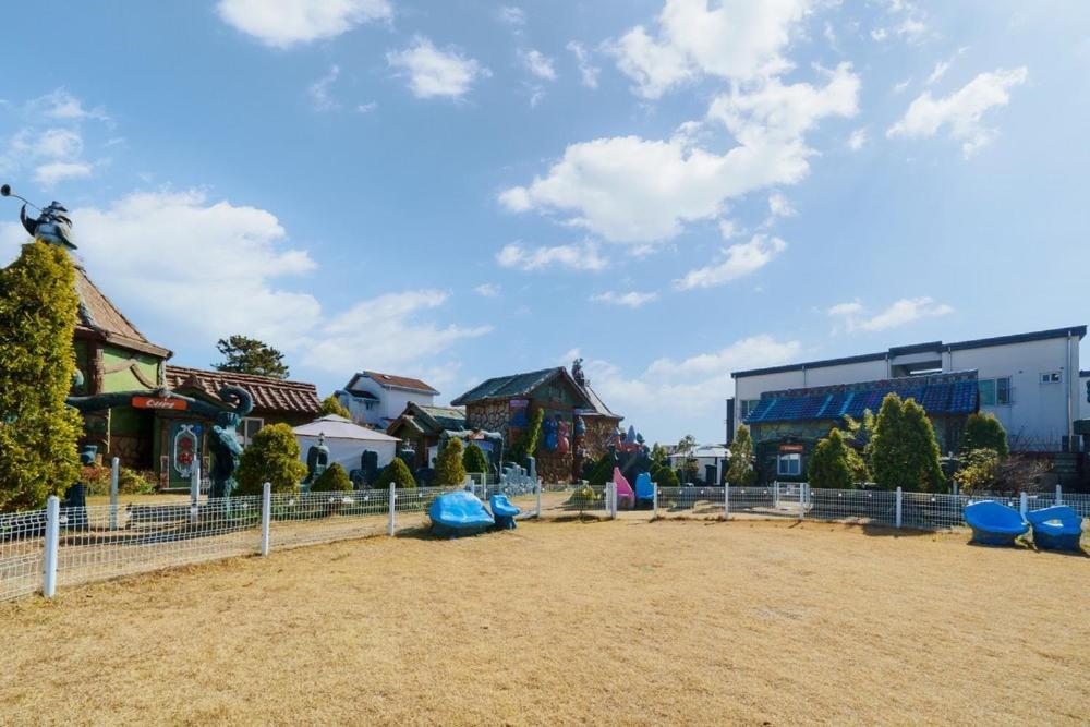 Lala Land Pet Friendly Pension Gyeongju Eksteriør bilde