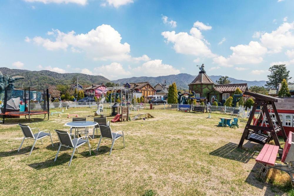 Lala Land Pet Friendly Pension Gyeongju Eksteriør bilde